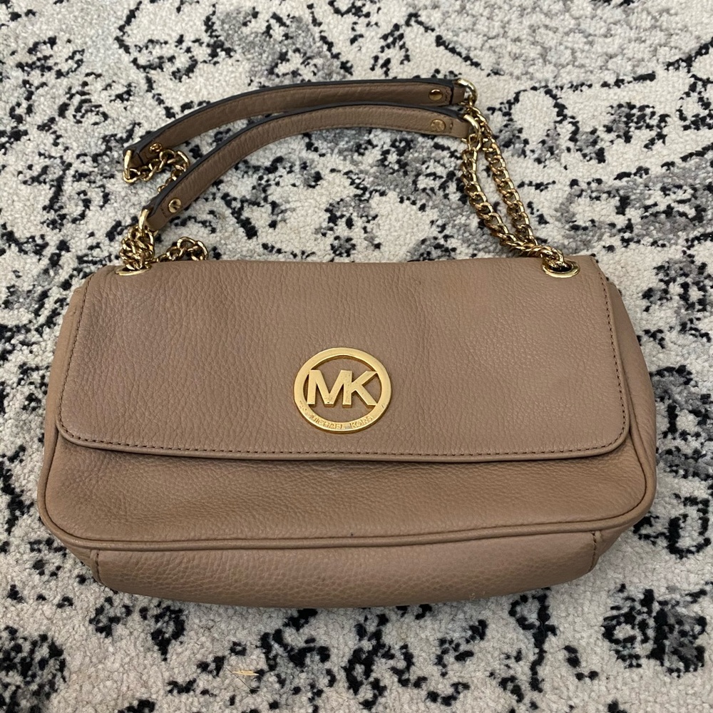 Michael Kors purse with adjustable strap